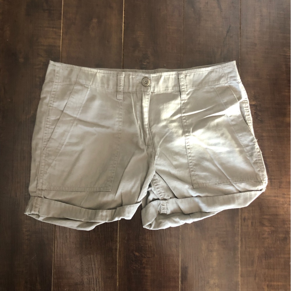 Loft - Shorter Cargo Short - SIZE 2